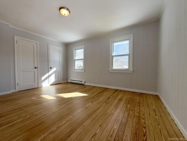 Building Photo - 375 NY-292