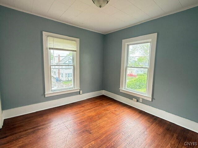 Building Photo - 247 Genesee Park Dr