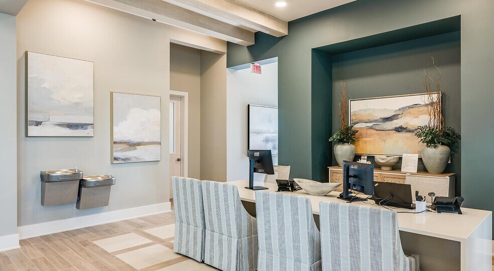 Building Photo - 8925 Livigno Wy