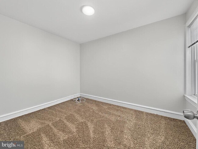 Building Photo - 2023 N Gratz St