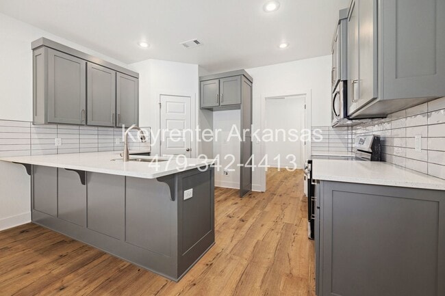 Building Photo - Brand New Duplex in Fayetteville!