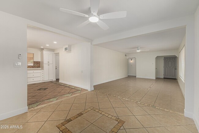 Building Photo - 5620 N 19th Ave