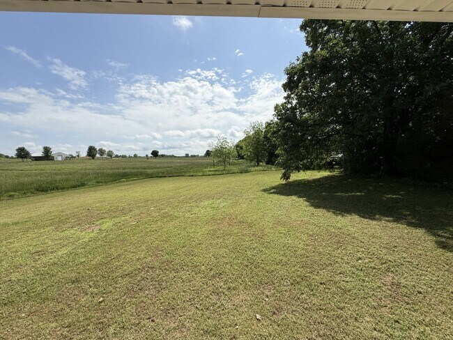 Building Photo - 315 Monroe Nunley Rd