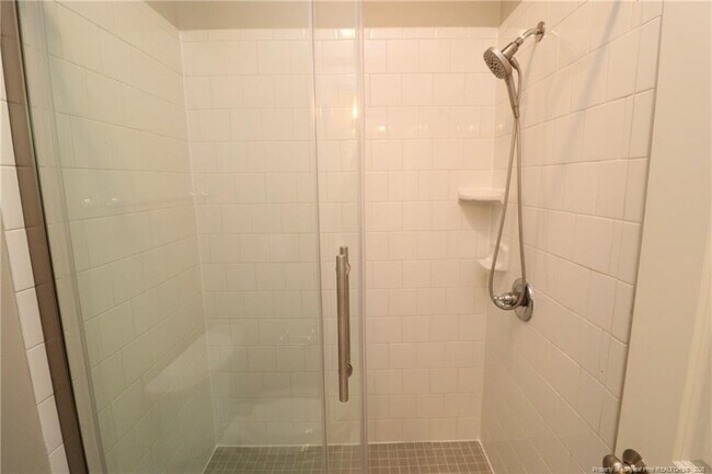 Building Photo - 2824 Plumfield Pl