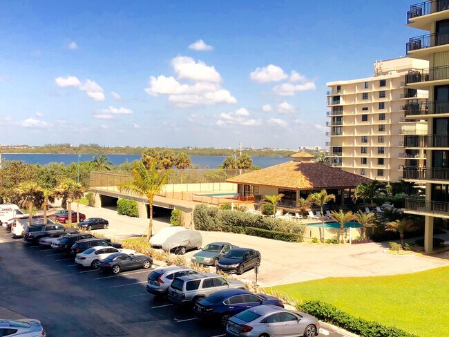 Building Photo - 5440 N Ocean Dr