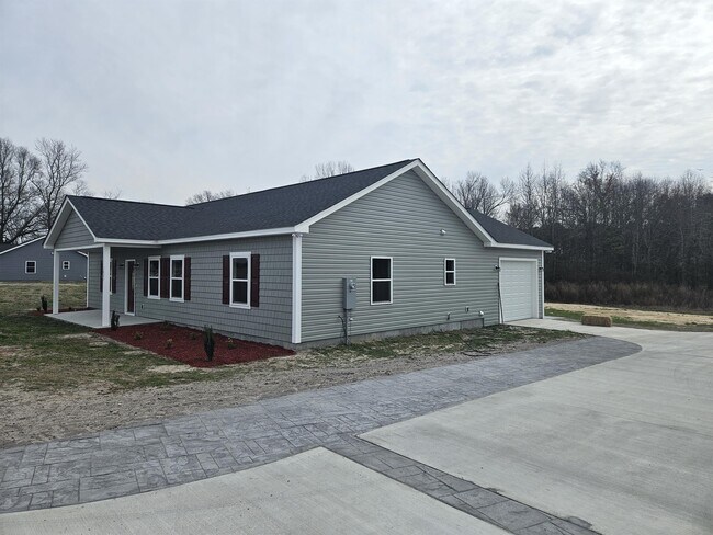 Building Photo - 1021 Oberry Rd