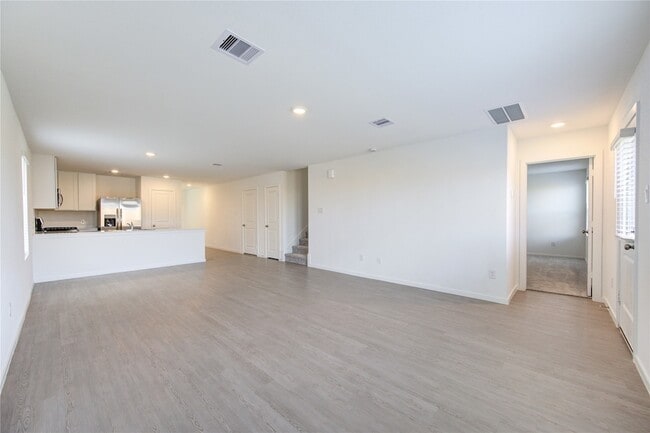 Building Photo - 26618 Pampas Grass Ln