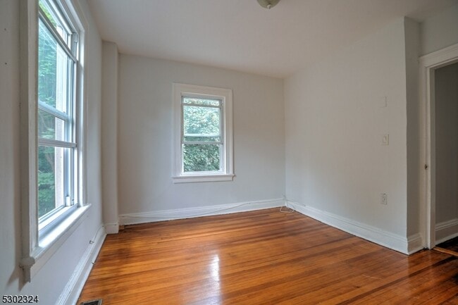 Building Photo - 173 Spruce St