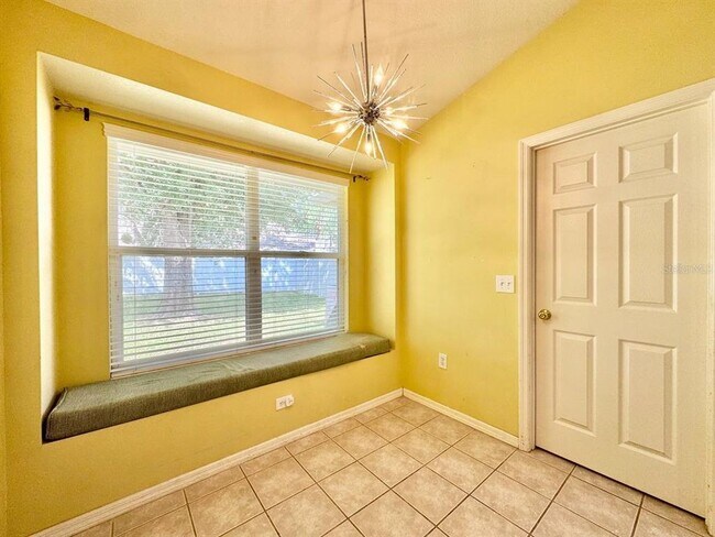 Building Photo - 22537 Roderick Dr