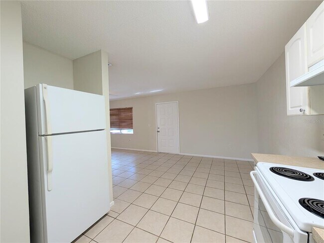 Building Photo - 1122 68th Ave Dr W