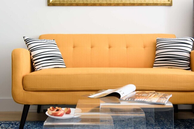 Building Photo - 1597 York Ave