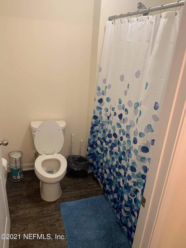 Building Photo - 3676 Alta Lakes Blvd