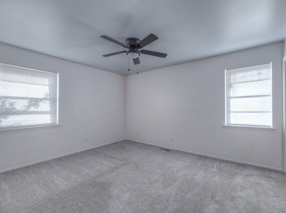 Building Photo - 1131 S 124th E Ave