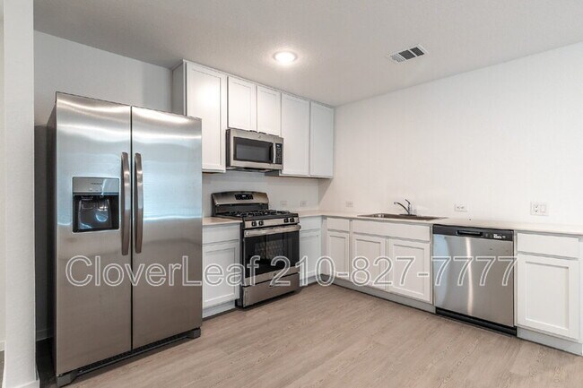 Building Photo - 3626 Amber Glade