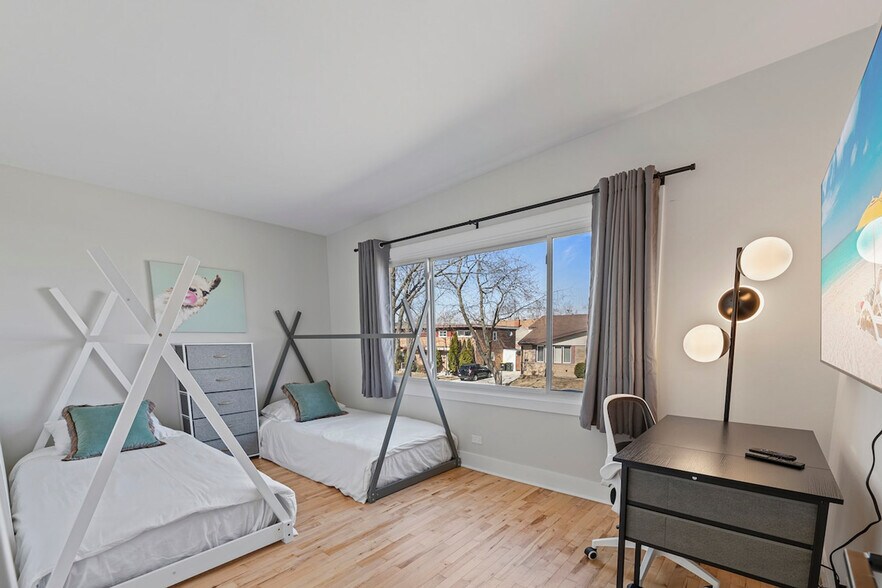 Building Photo - 9084 Barberry Ln