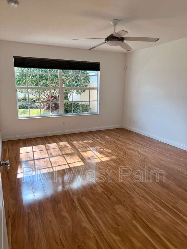 Building Photo - 8270 Eleuthera Ln