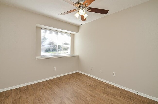 Building Photo - 1246 Summer Park Ln