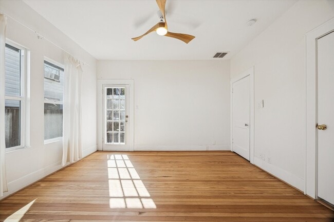 Building Photo - 1624 Branard St