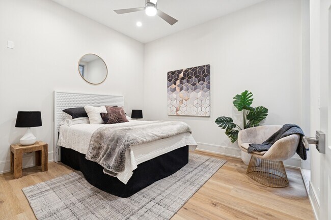 Building Photo - 3951 N Wayne Ave