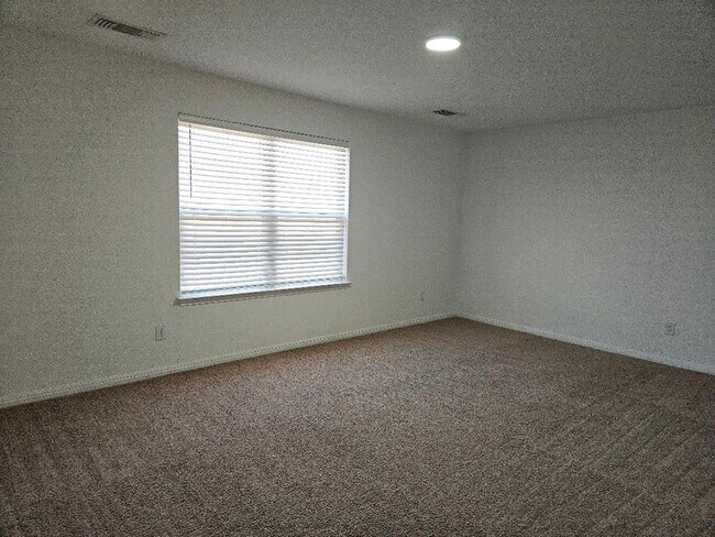Building Photo - 18412 Speculator Ln