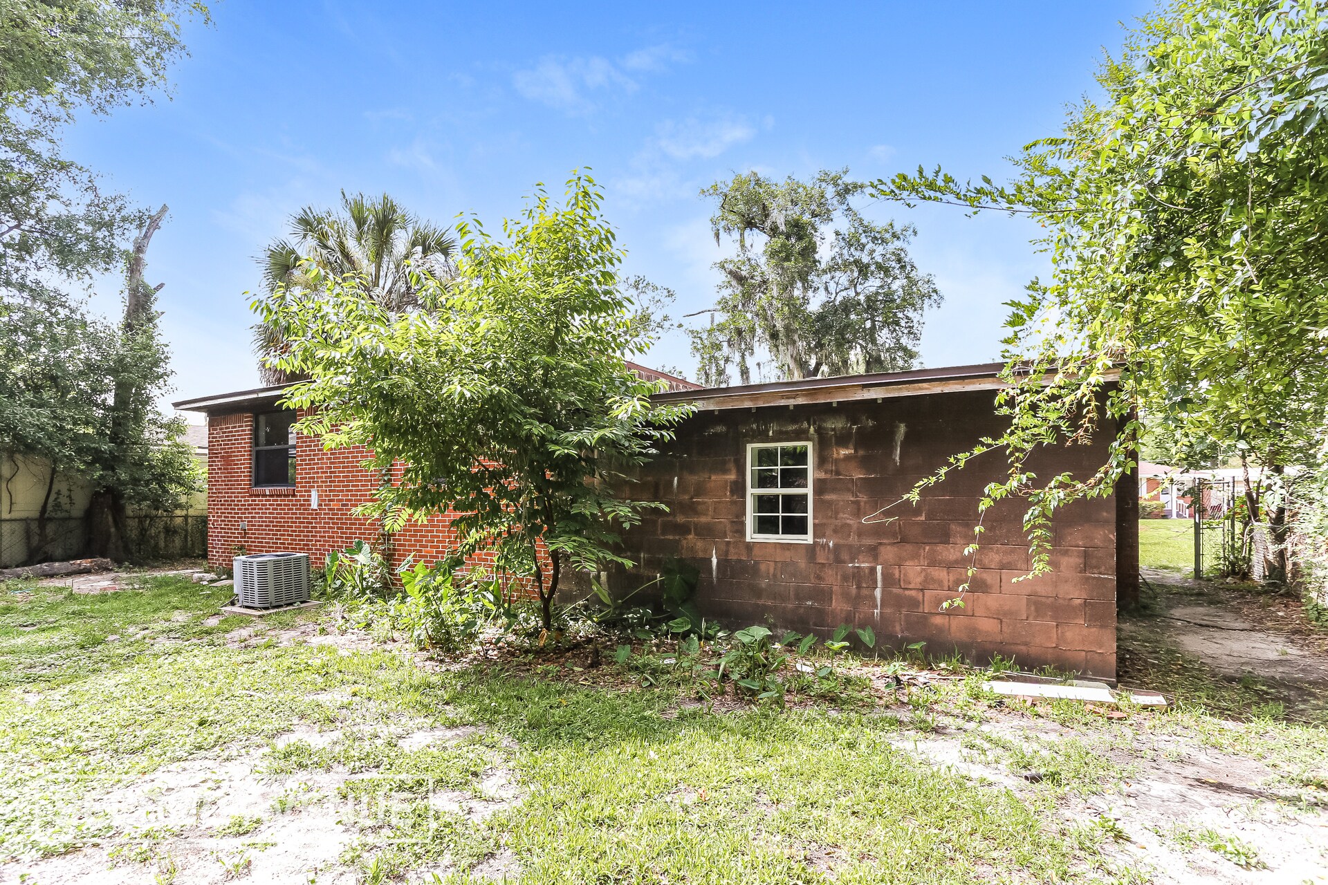 Building Photo - 5120 Quan Dr