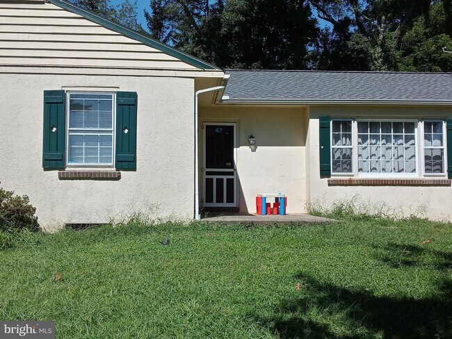 Building Photo - 1069 Wawaset Rd