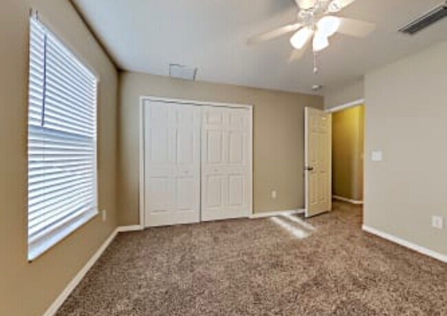 Building Photo - 3041 Hanna Ct