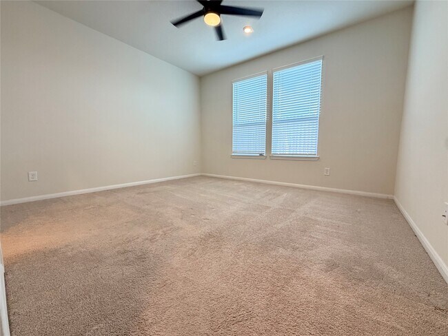 Building Photo - 10233 Cleartide Ln