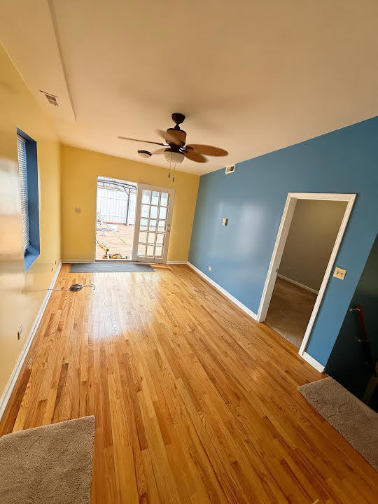 Building Photo - 3827 S Archer Ave