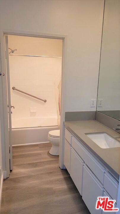 Building Photo - 1031 N Crescent Heights Blvd