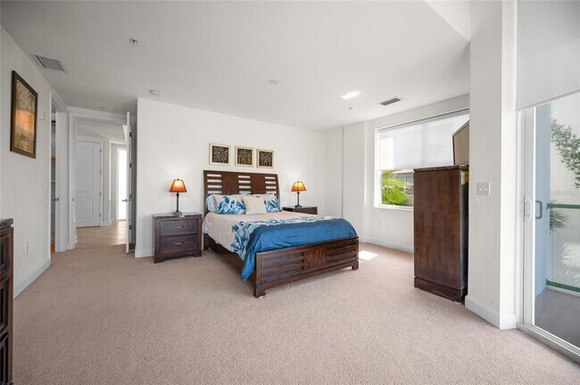 Building Photo - 1375 Beach Rd