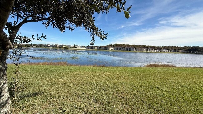 Building Photo - 15619 Willow Arbor Cir