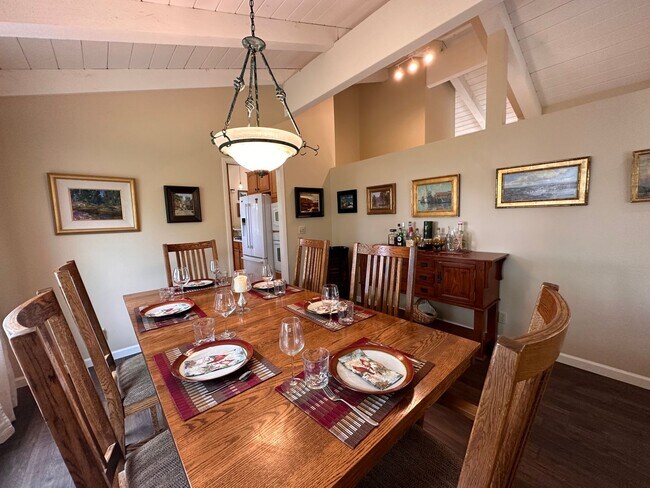 Building Photo - Sunny - Fully Furnished 2-Bedroom, with Of...