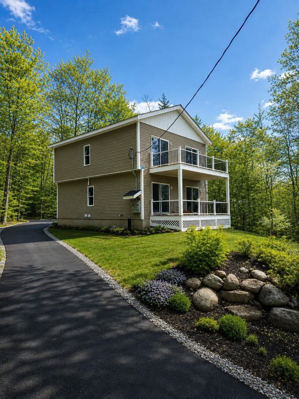 Building Photo - 182 Pond Rd