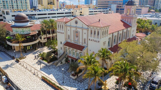 Building Photo - 600 S Dixie Hwy