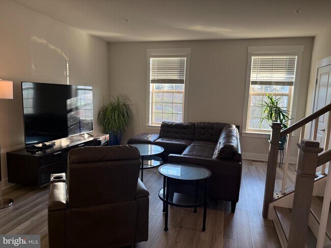 Building Photo - 2932 Osprey Way