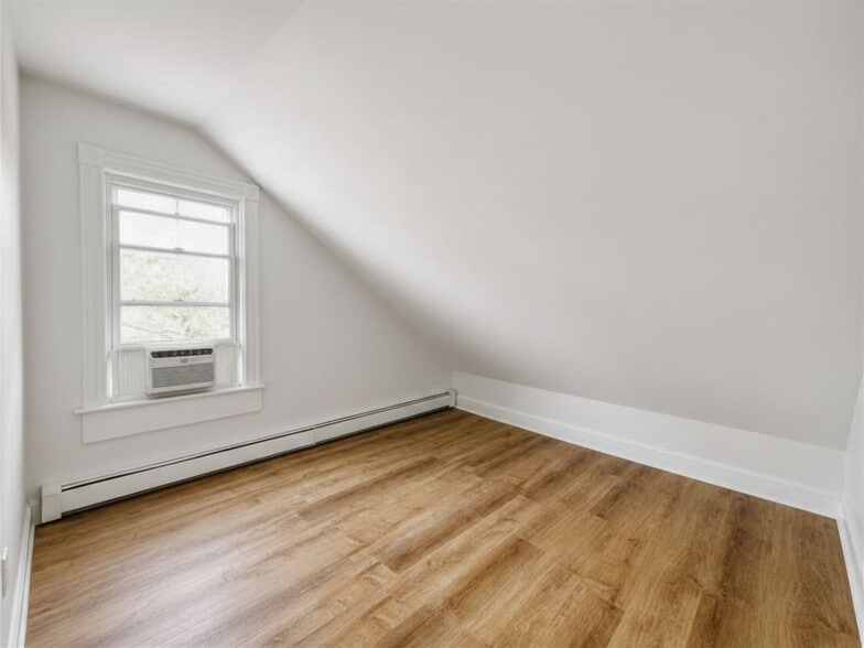 Bedroom 3 - 276 Atlantic St
