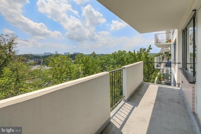 Building Photo - 4501 Arlington Blvd