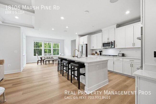 Building Photo - 18106 Marsh Pne Rd