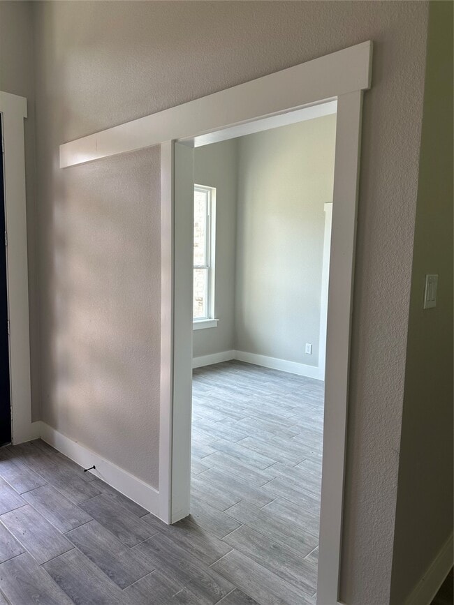 Building Photo - 1037 Rd 6609