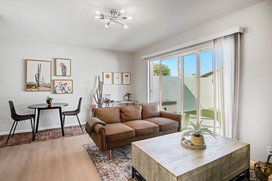 Building Photo - 8568 E Indian School Rd