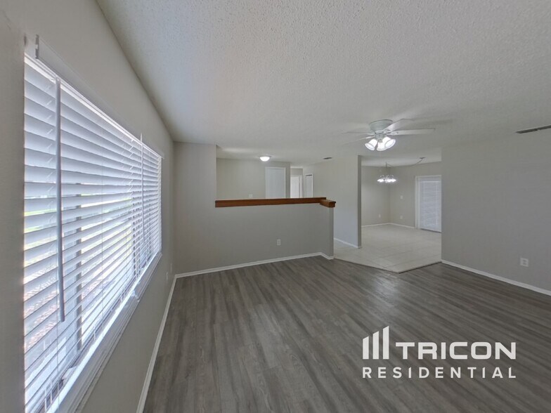 Building Photo - 3717 Coppertree Cir