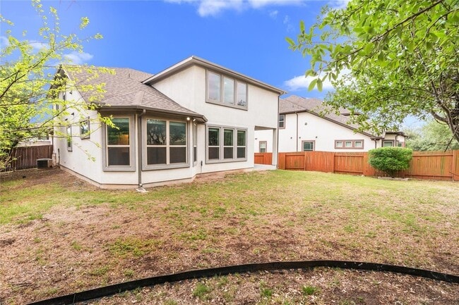 Building Photo - 5300 Cipriano Dr
