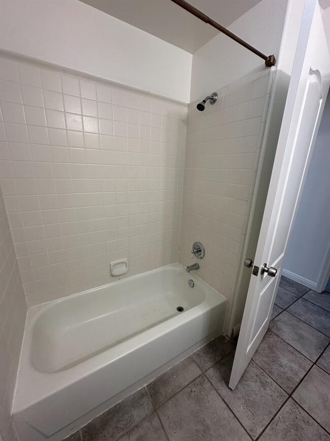 Building Photo - 7351 N Bain Ave