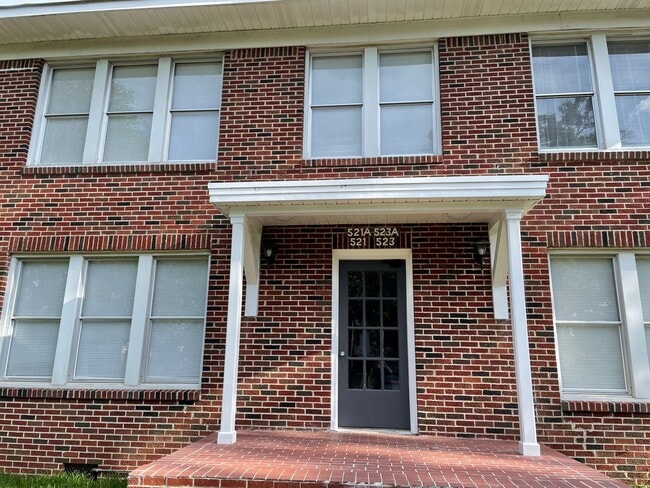 Primary Photo - South Highlands Apartment, All Appliances ...