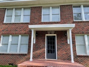 Building Photo - South Highlands Apartment, All Appliances Included