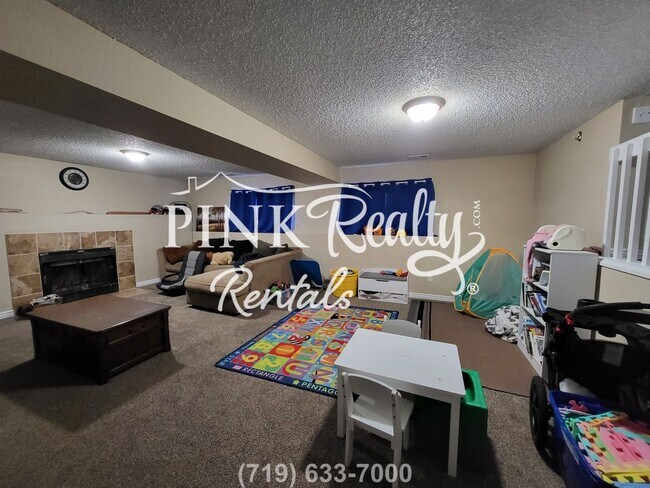 Building Photo - 104 Patchwork Ct