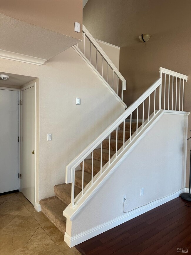 Building Photo - 596 Buckskin Pl