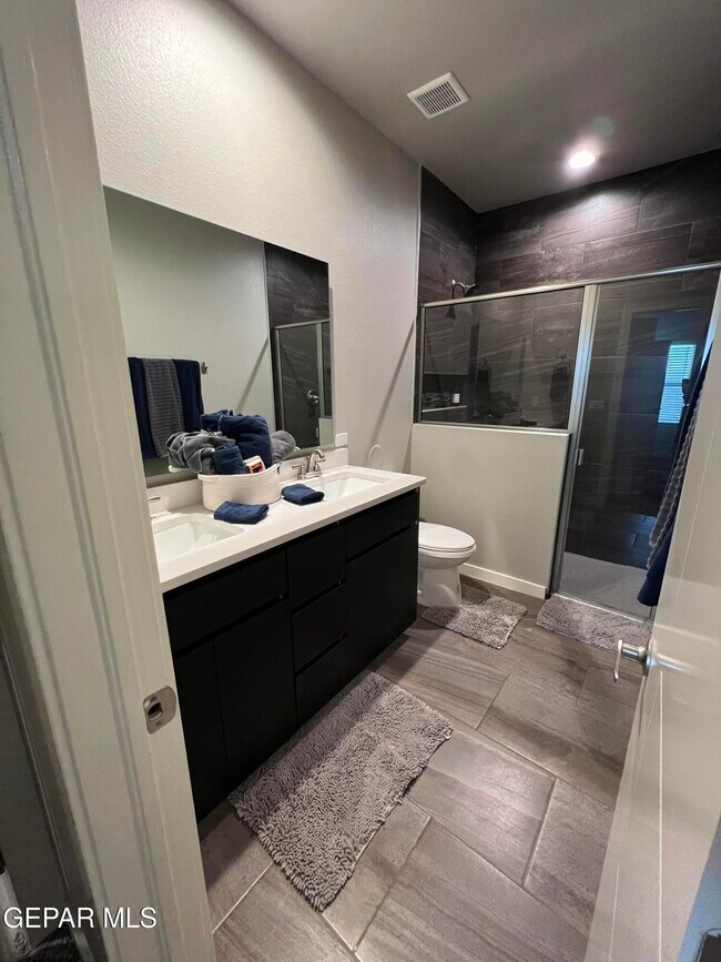 Building Photo - 2728 Tierra Oasis St