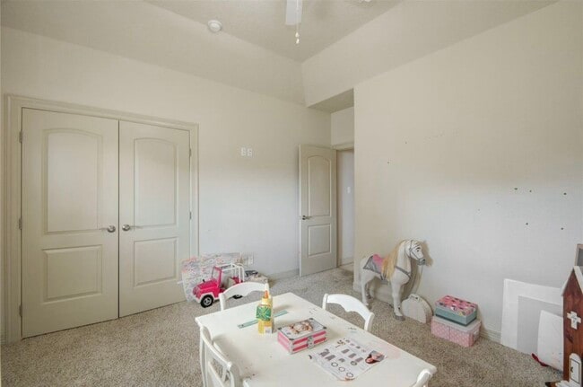 Building Photo - 57 Red Maple Ct